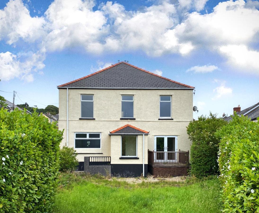 Large House On The Edge Of The Brecon Beacons Villa Beaufort Eksteriør bilde